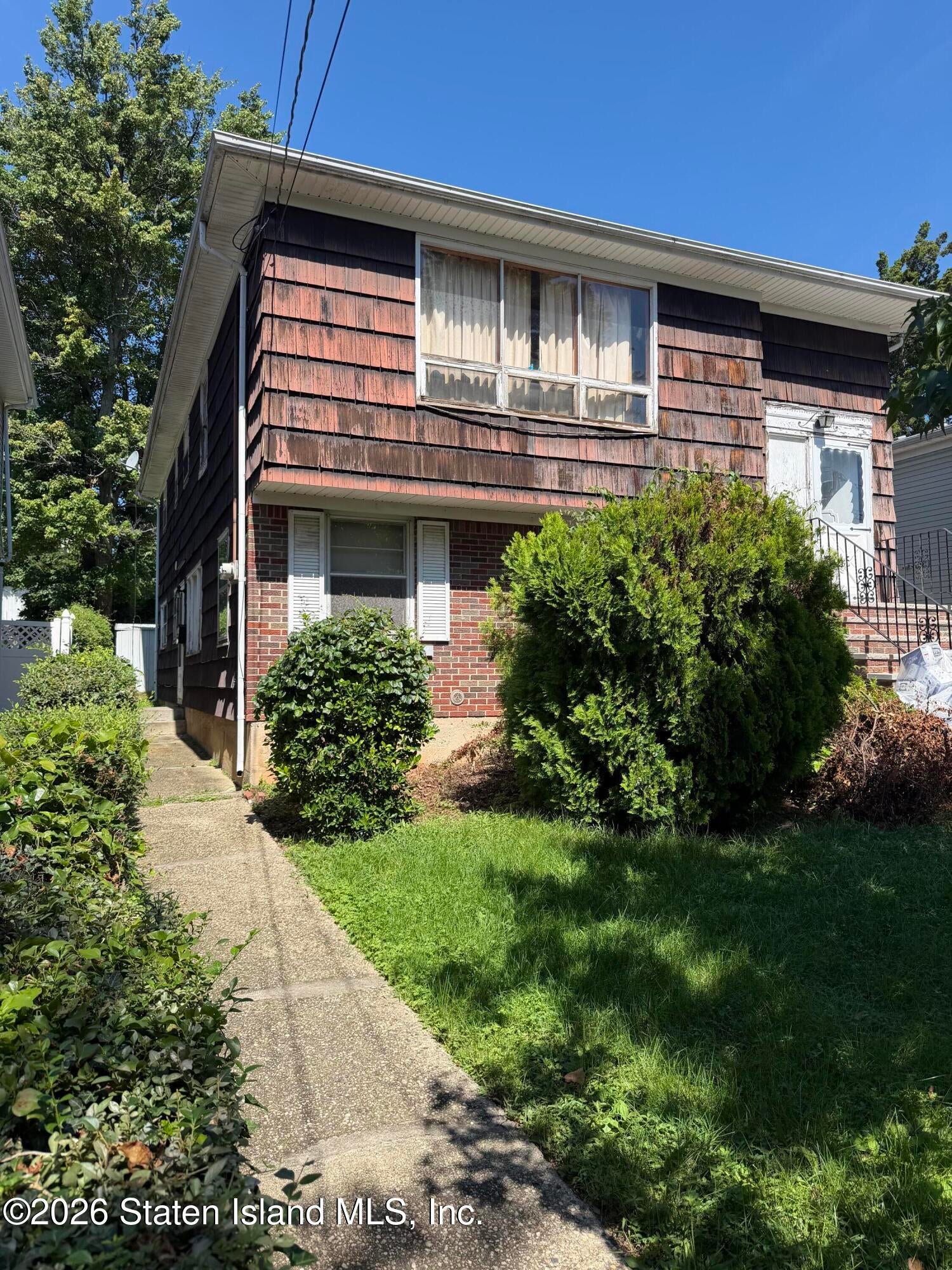 15 Algonkin St, Staten Island, NY 10312 photo