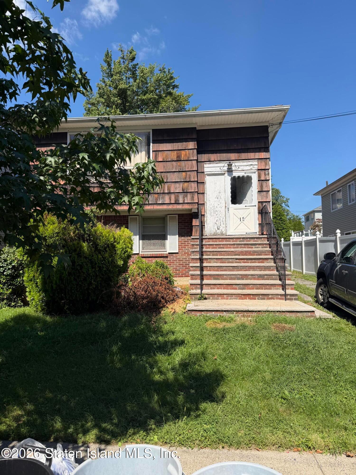 15 Algonkin St, Staten Island, NY 10312 photo