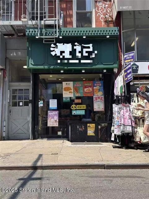  in New York NY 79 Mott Street #A.jpg