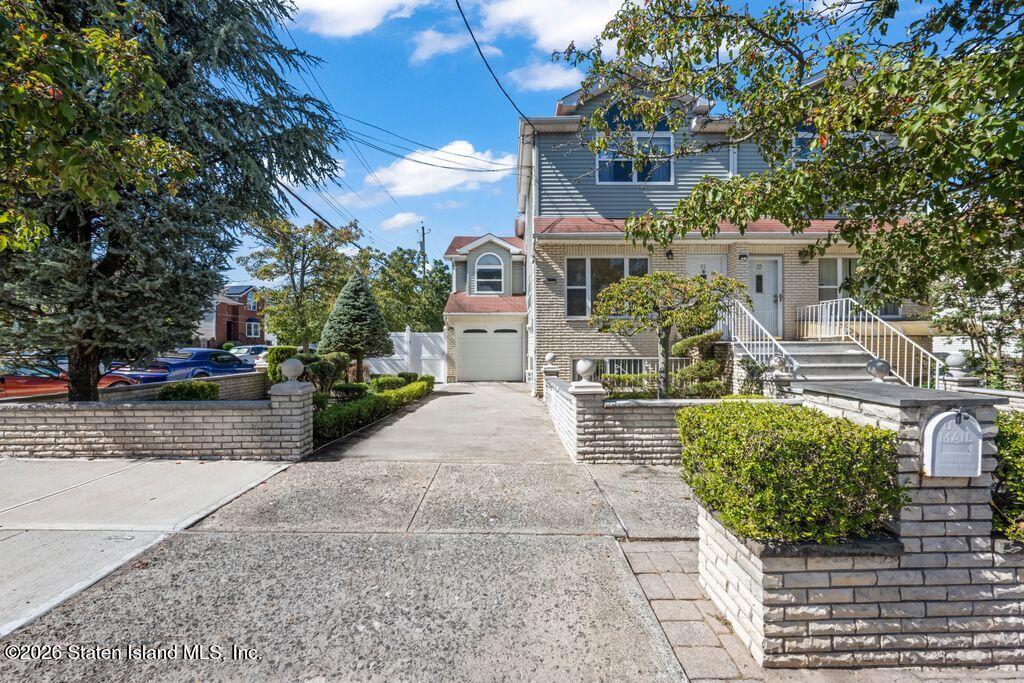 24 Hart Pl, Staten Island, NY 10307 photo
