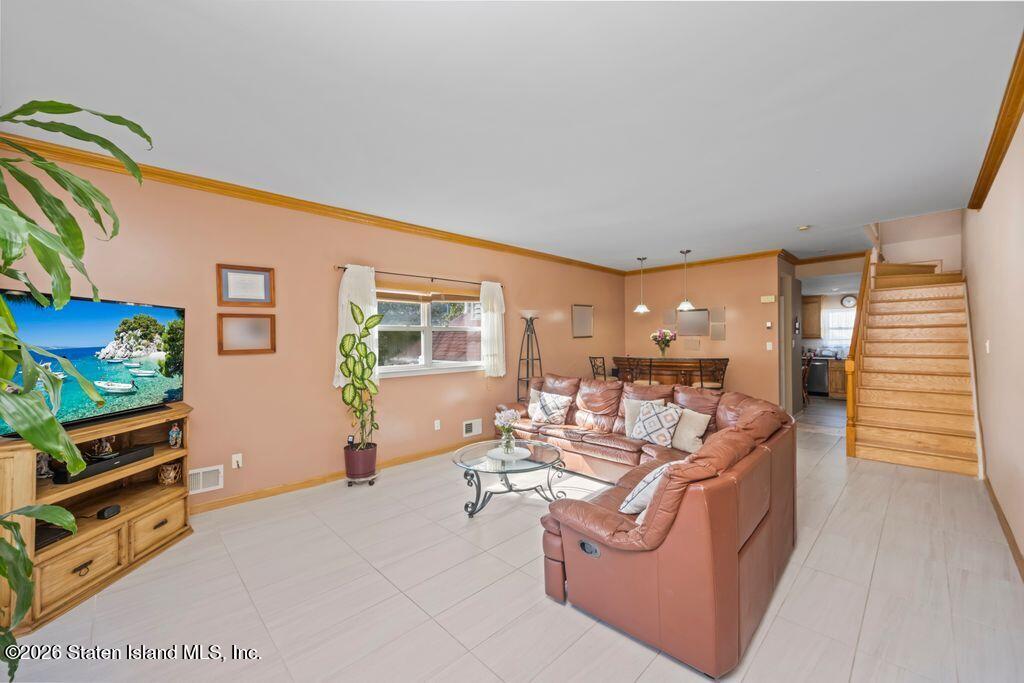 24 Hart Pl, Staten Island, NY 10307 photo