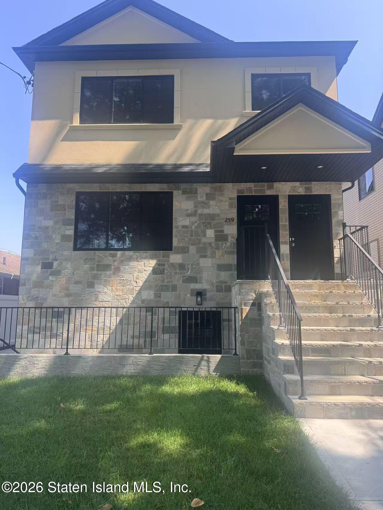 262 Armstrong Ave, Staten Island, NY 10308