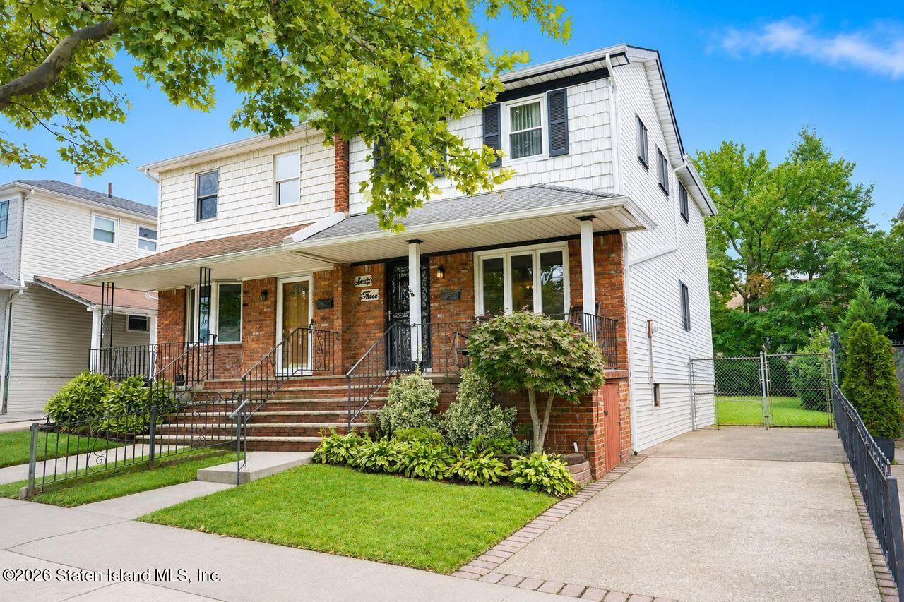63 Sunfield Ave, Staten Island, NY 10312