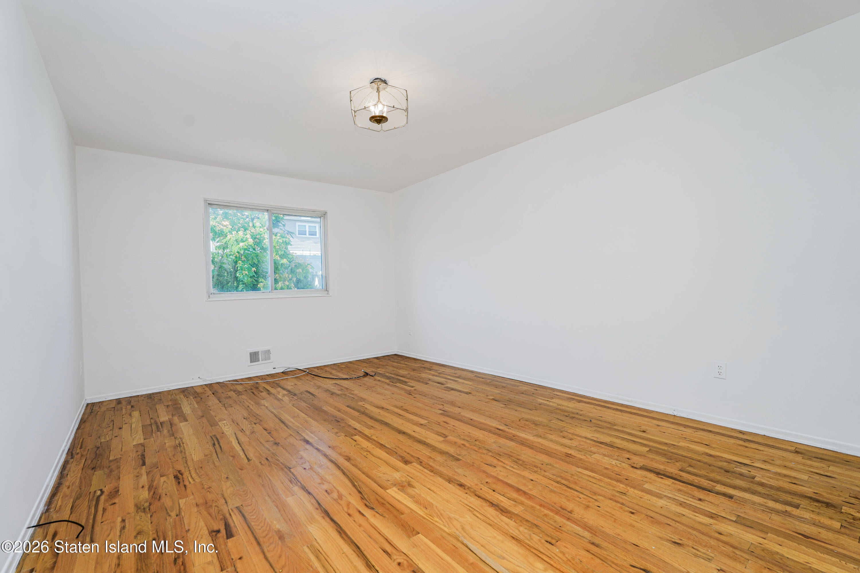 19 Rockville Ave, Staten Island, NY 10314 photo