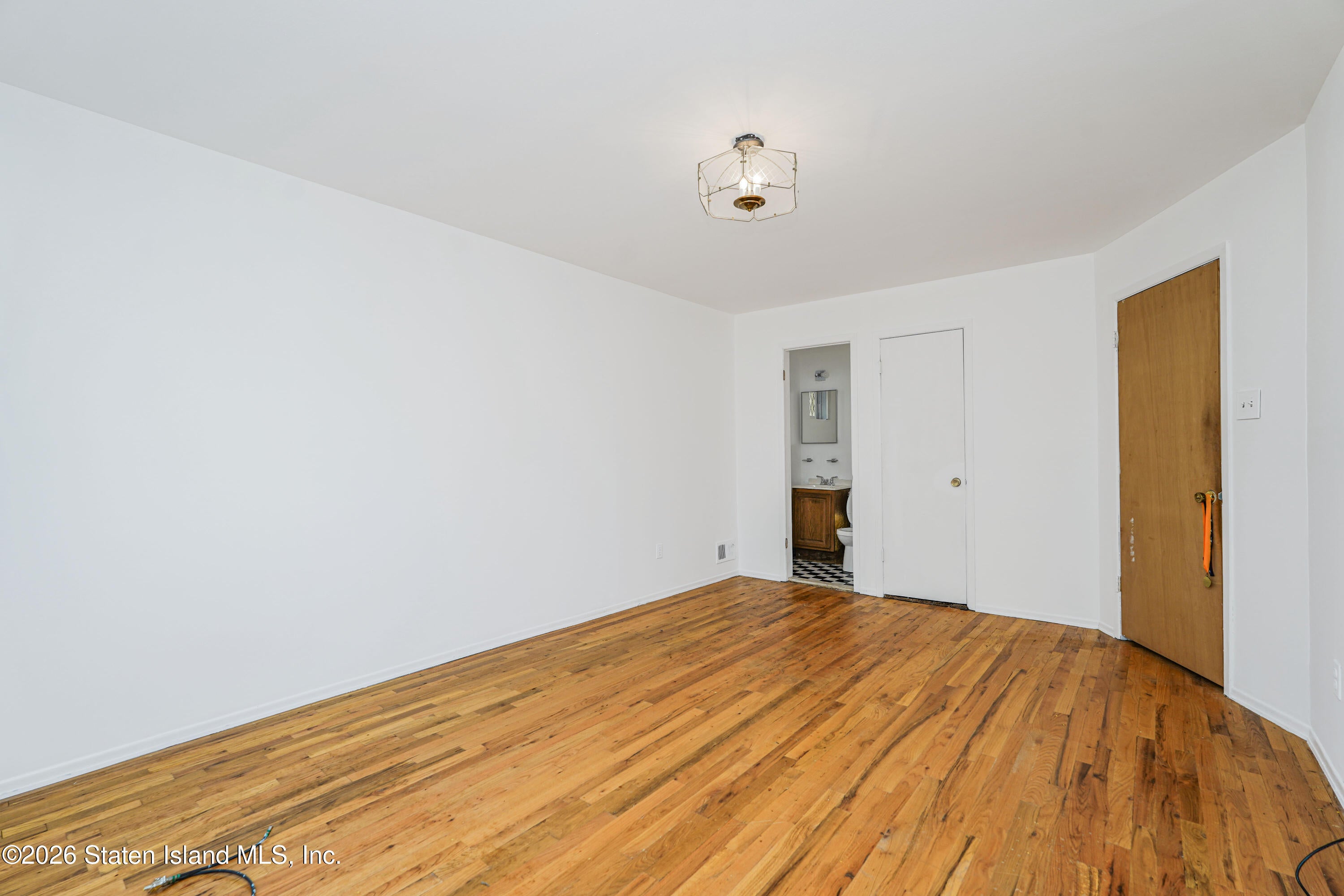19 Rockville Ave, Staten Island, NY 10314 photo