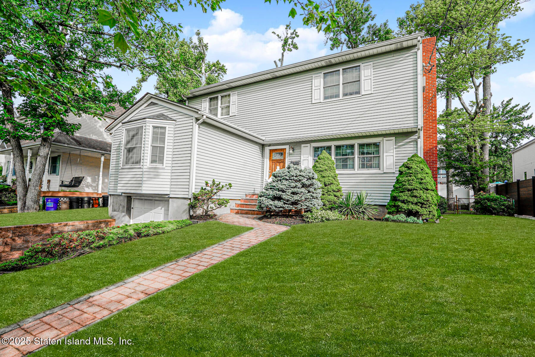 97 Kinghorn St, Staten Island, NY 10312 photo