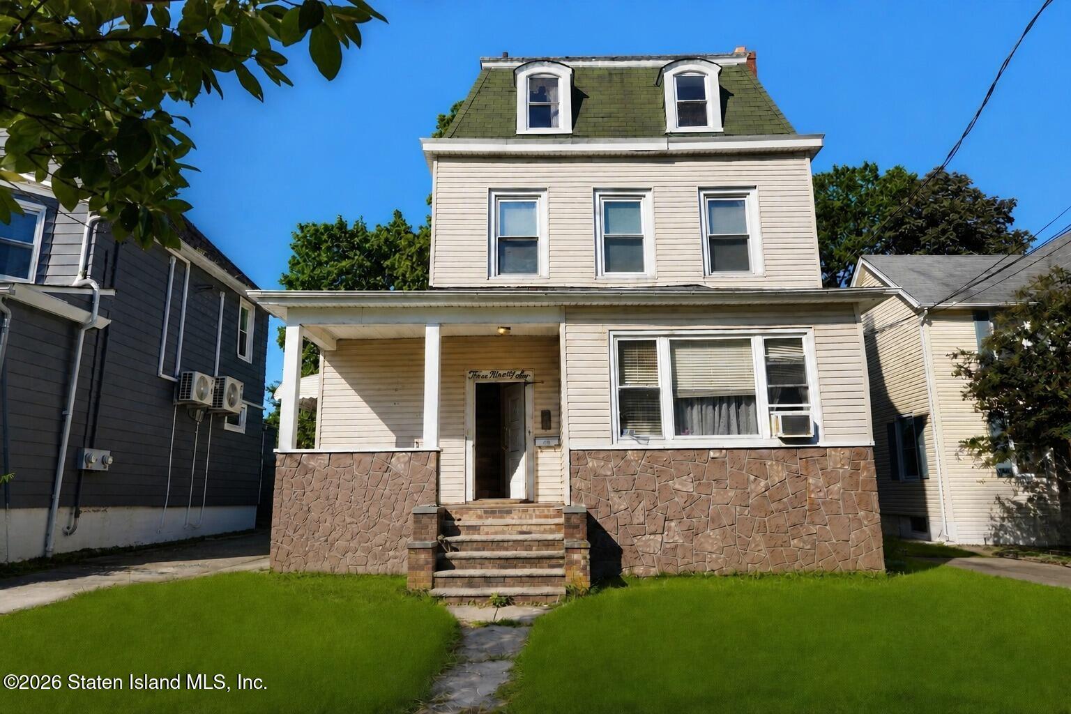 396 Bement Ave, Staten Island, NY 10310