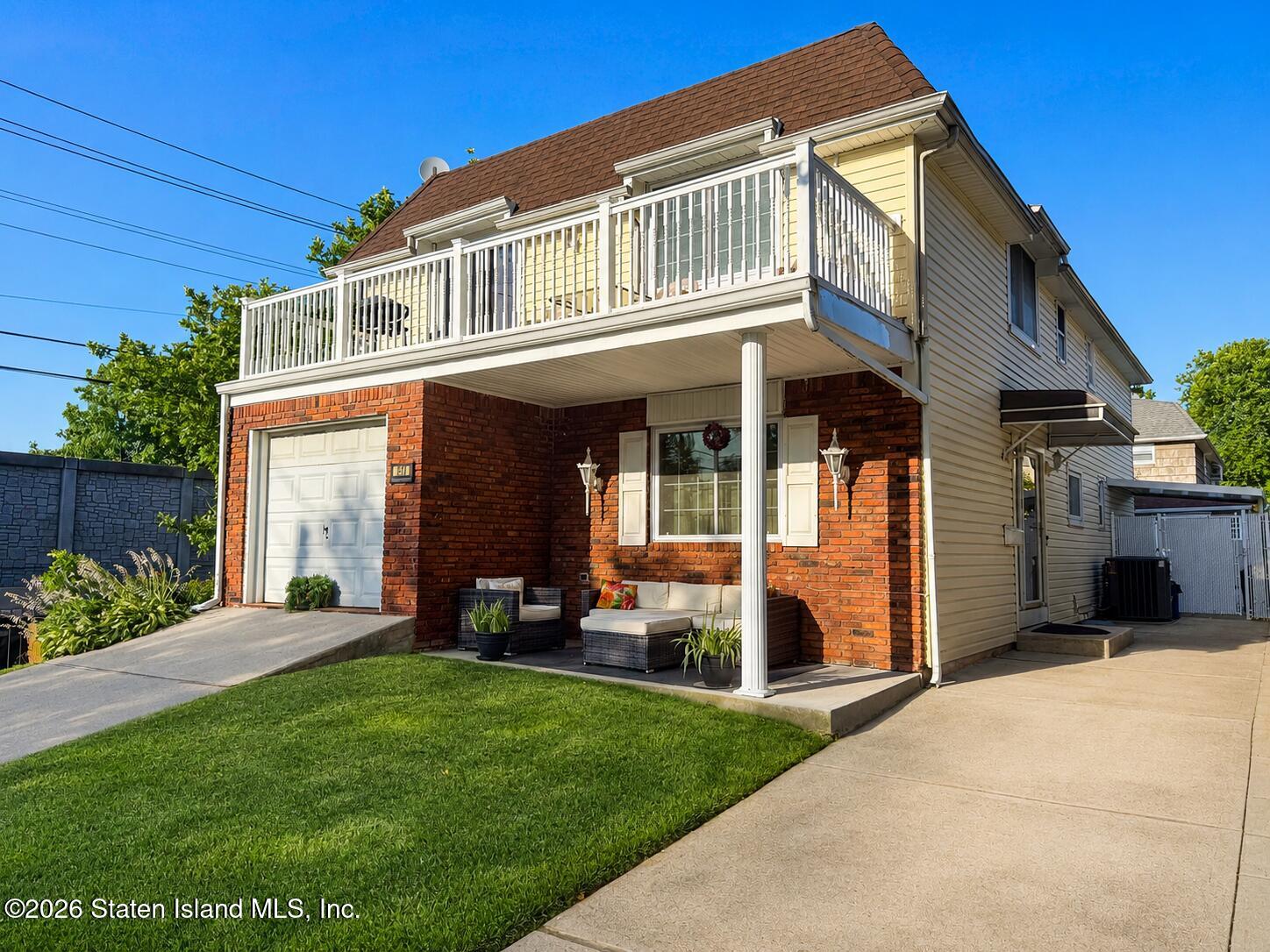 611 Ingram Ave, Staten Island, NY 10314