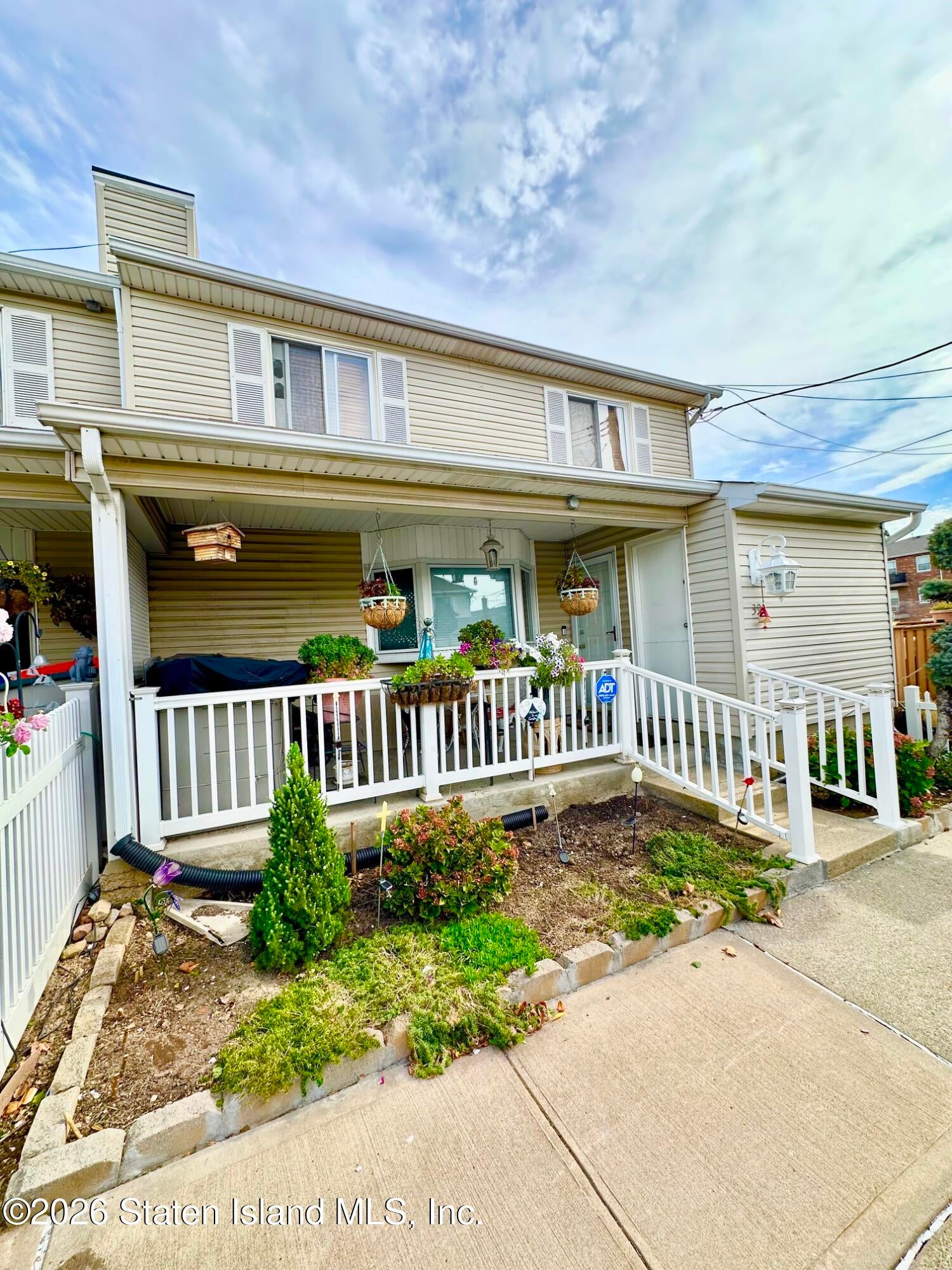 39 Leo St, Staten Island, NY 10314