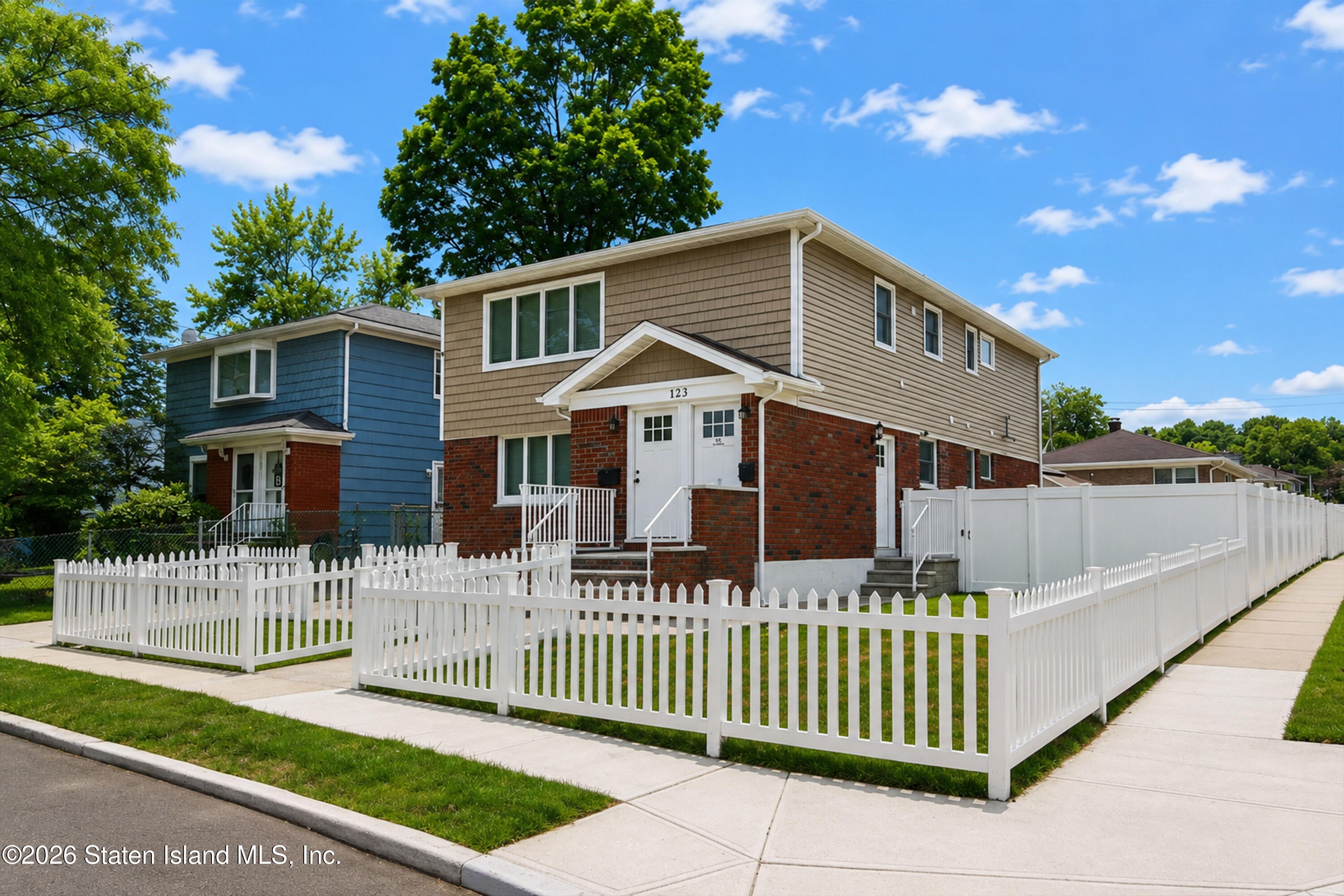 123 Hooper Ave, Staten Island, NY 10306 photo