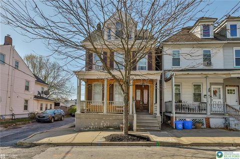 Single Family Residence in Easton PA 1336 Ferry Street.jpg