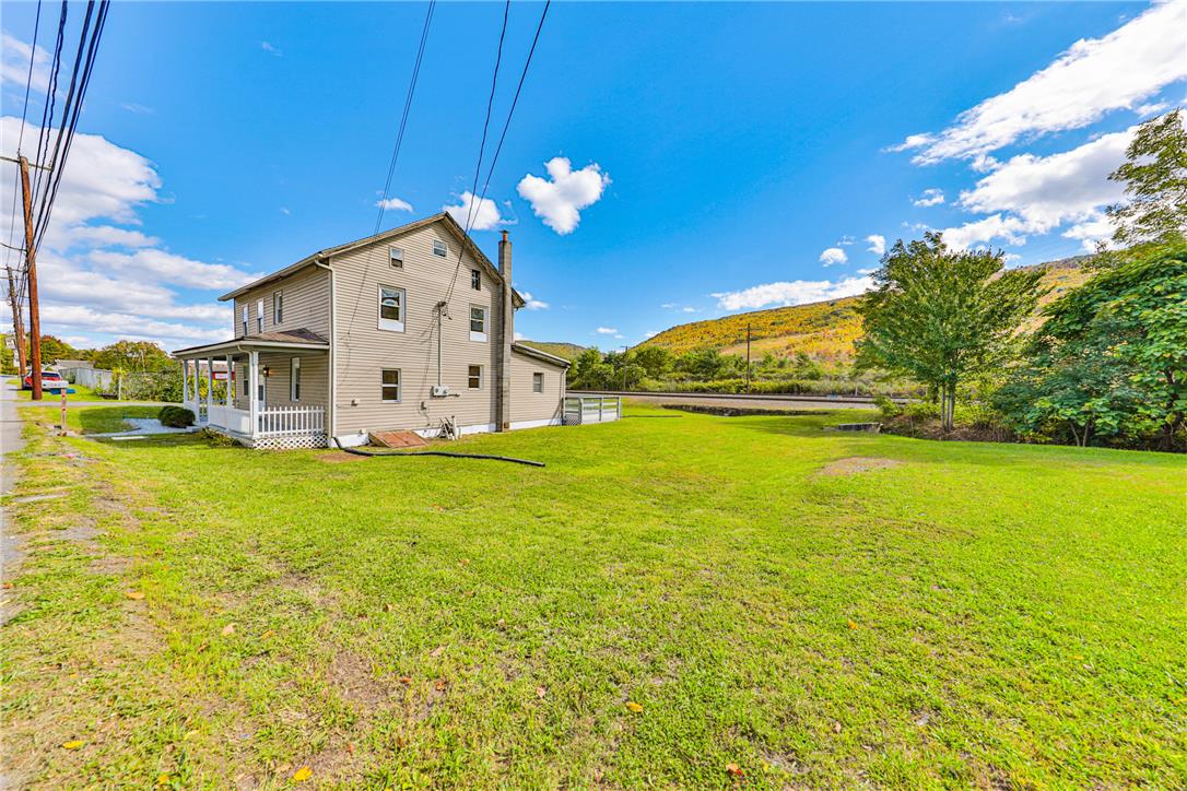 962 Mauch Chunk Rd, Palmerton Borough, PA 18071 photo