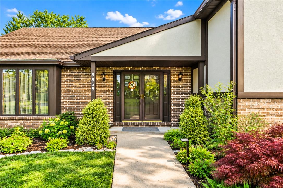 5538 Heather Ln, South Whitehall Twp, PA 18069 photo
