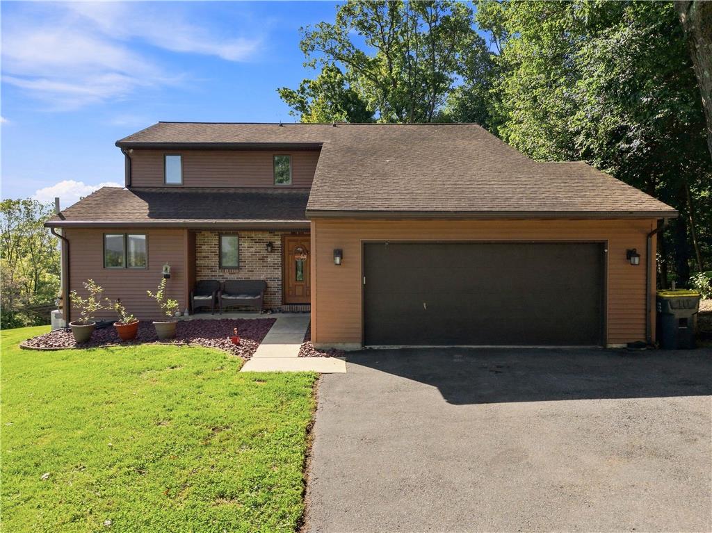2154 Ranch Road, North Whitehall Twp, PA 18080 photo