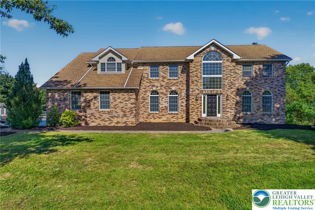 630 Clearfield Rd, Bushkill Twp, PA 18064