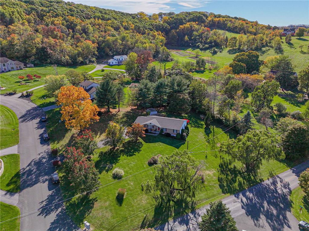 7005 Dogwood Cir, Washington TWP, PA 18080 photo