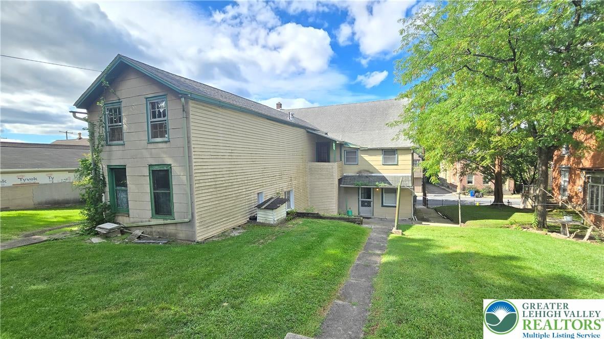 735 Front St, Catasauqua Borough, PA 18032 photo