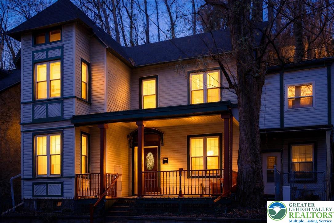 40 Delaware Dr, Easton, PA 18042