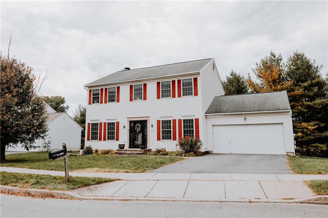 3250 Melanie Ct, Bethlehem Twp, PA 18020