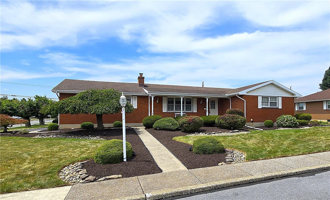 3203 Parkview Dr, Whitehall Twp, PA 18052 photo