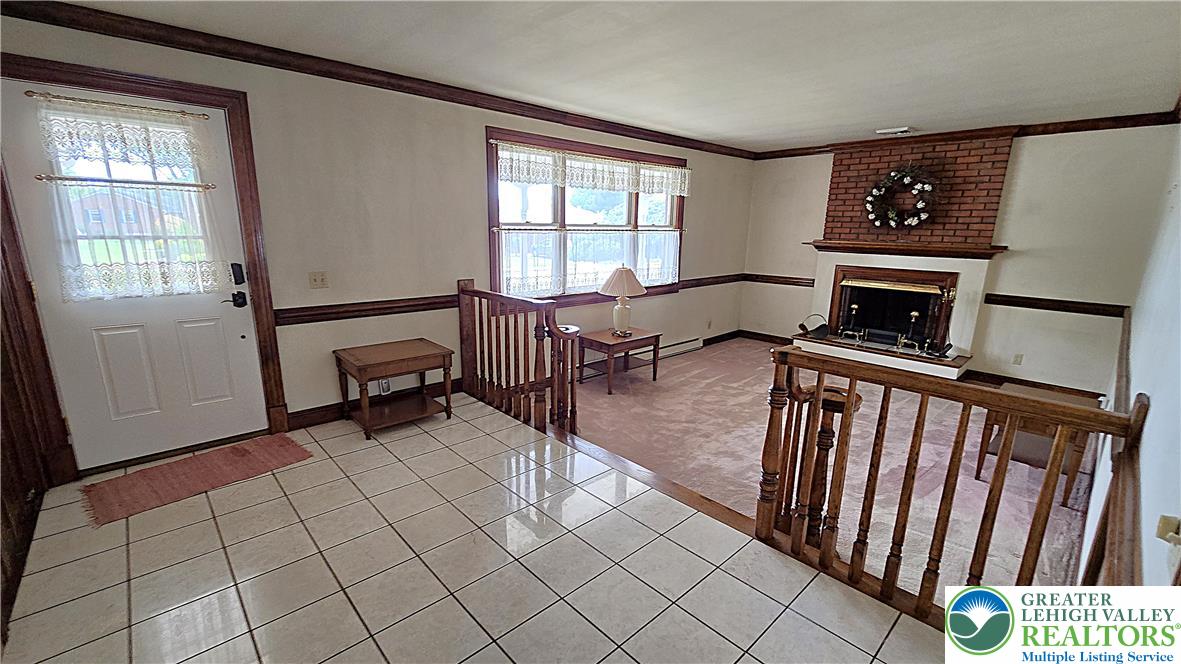 3203 Parkview Dr, Whitehall Twp, PA 18052 photo