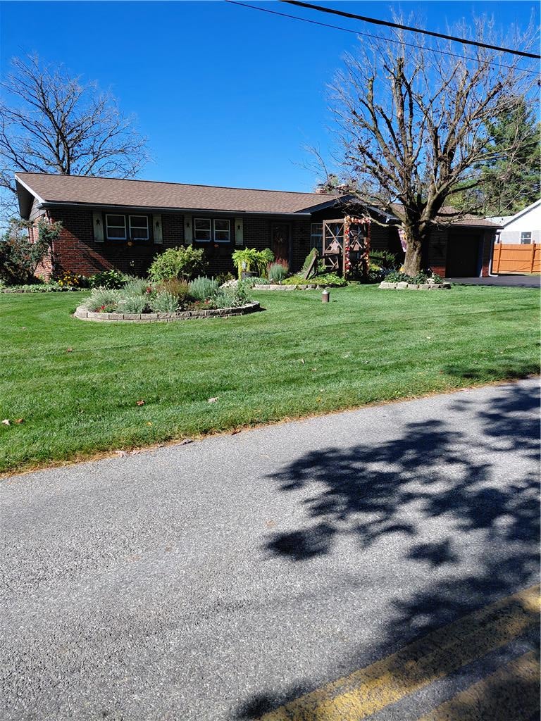 3232 Highland Rd, Lowhill Twp, PA 18069