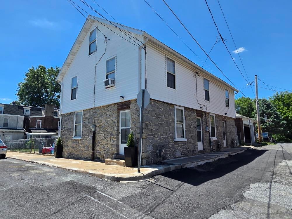 Pearl St #526, 526 1/2, 528, Catasauqua Borough, PA 18032 photo