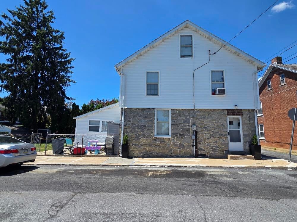 Pearl St #526, 526 1/2, 528, Catasauqua Borough, PA 18032 photo