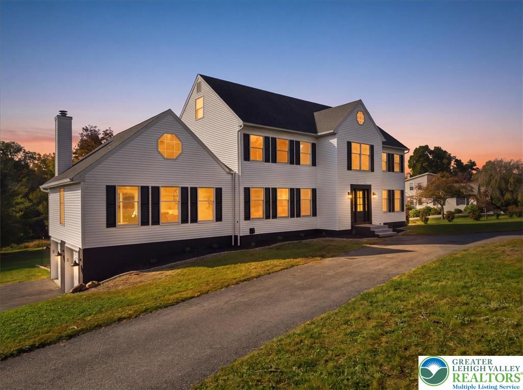 547 Roberts Rd, Bushkill Twp, PA 18064