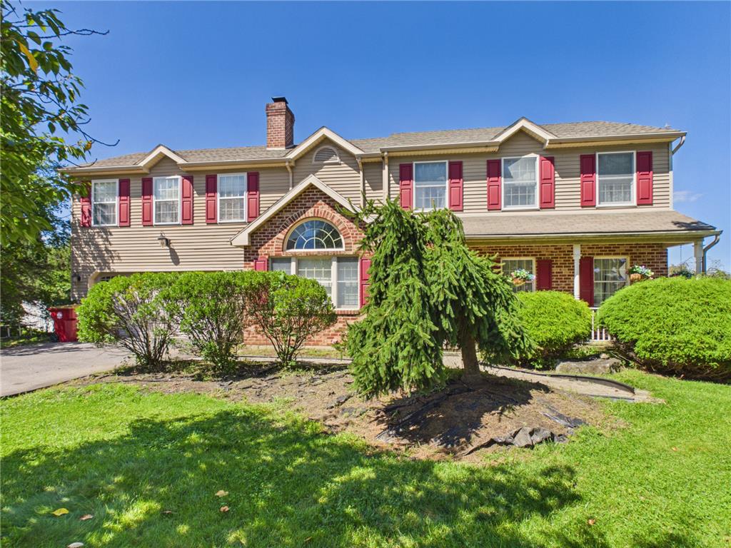 905 Cornwallis Dr, Forks Twp, PA 18040