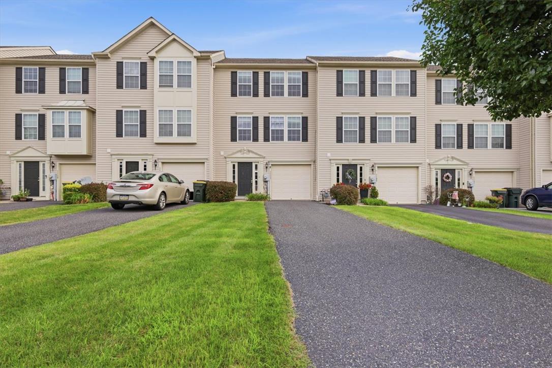 1111 Sparrow Way, Macungie Borough, PA 18031