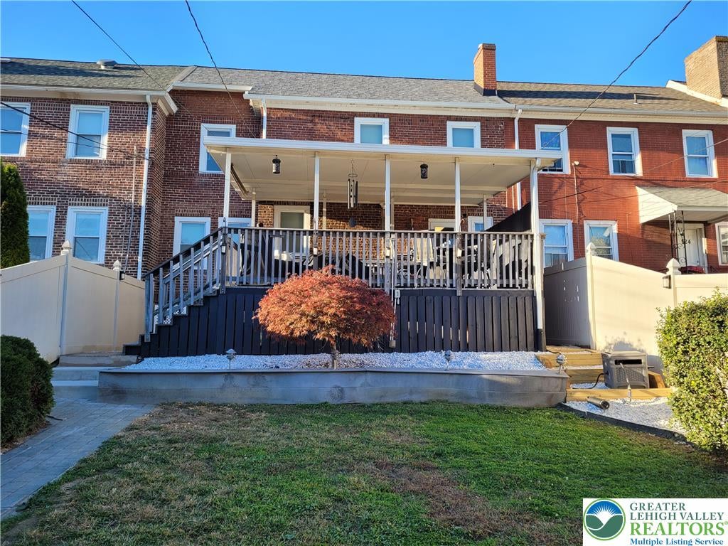 822 Media St, Bethlehem City, PA 18017 photo