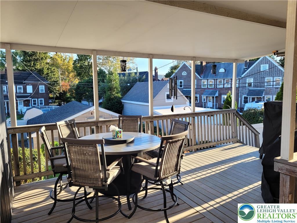 822 Media St, Bethlehem City, PA 18017 photo