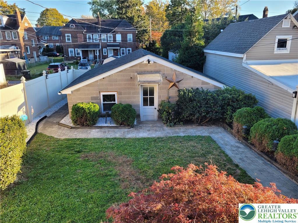 822 Media St, Bethlehem City, PA 18017 photo