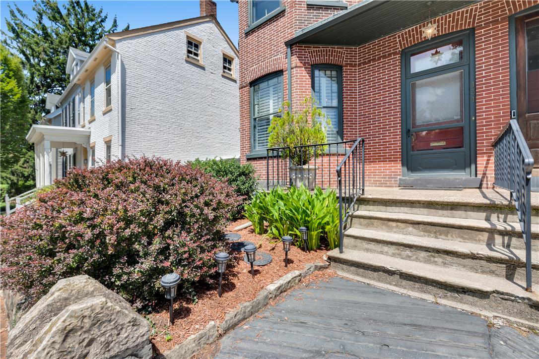 131 E Wall St, Bethlehem City, PA 18018 photo