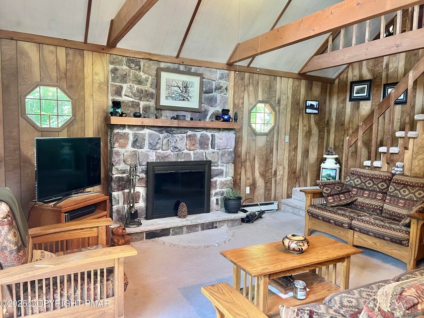 15 Chalet Ct, Kidder Twp S, PA 18624 photo