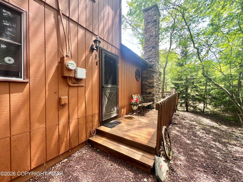 15 Chalet Ct, Kidder Twp S, PA 18624 photo