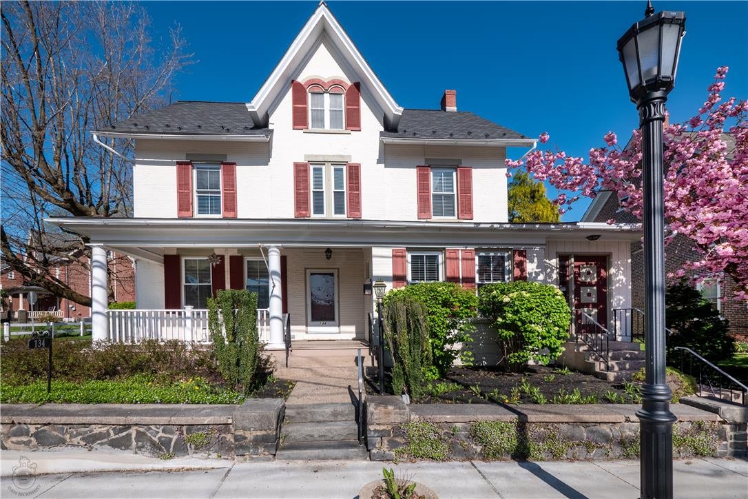 134 Main St, Coopersburg Borough, PA 18036