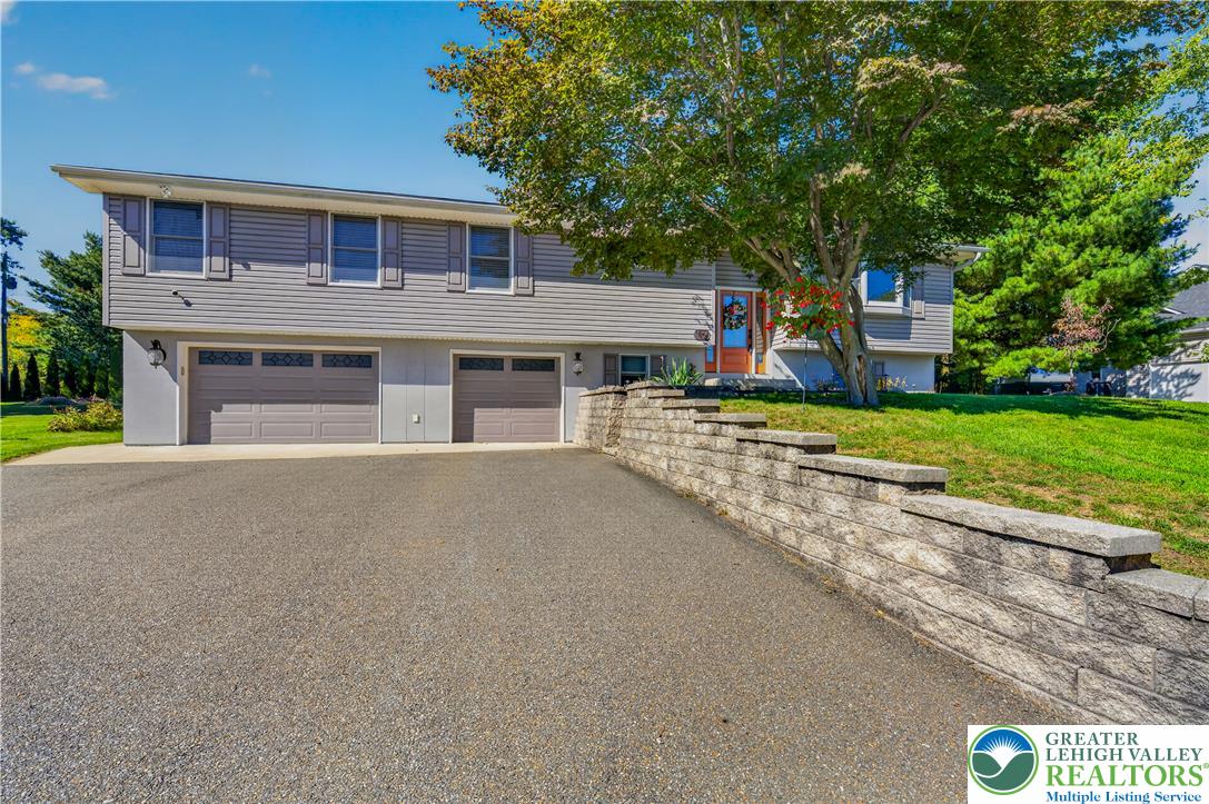 1158 Pecan Ln, Lehigh Twp, PA 18088