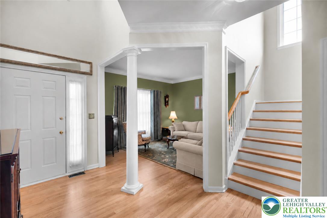 1263 Crofton Dr, Hanover Twp, PA 18017 photo