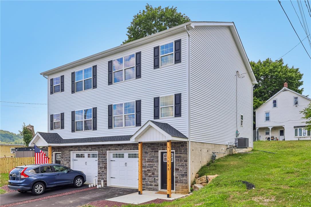 122 2nd St, Emmaus Borough, PA 18049