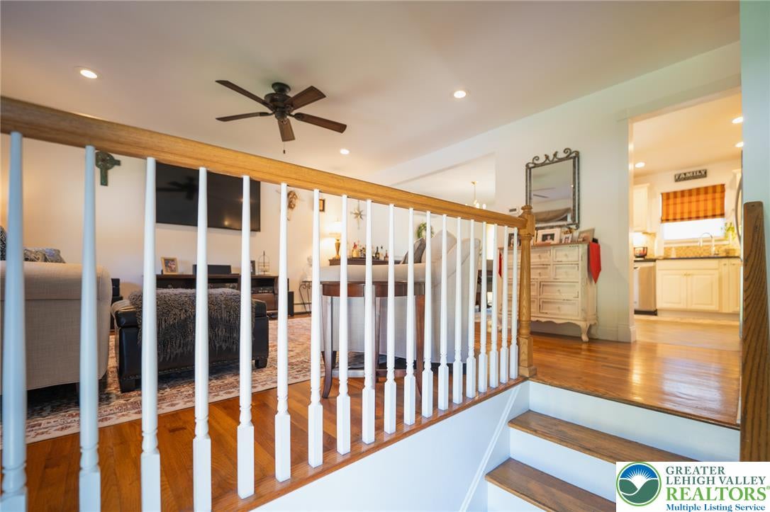 144 Pickford Ave, Phillipsburg, PA 08865 photo