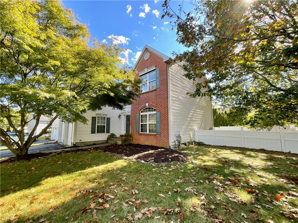 6716 Iroquois Trl, Upper Macungie Twp, PA 18104
