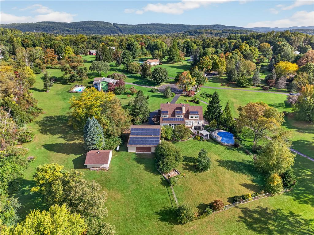 2205 Rowland Rd, Springfield Twp, PA 18036 photo