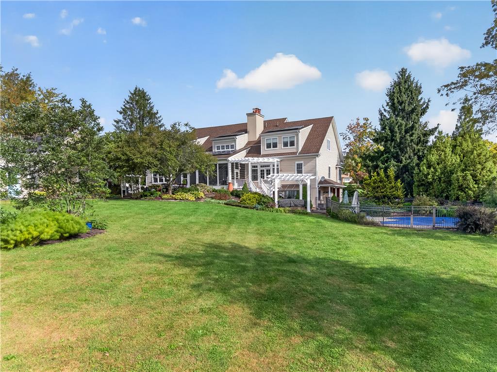 2205 Rowland Rd, Springfield Twp, PA 18036 photo