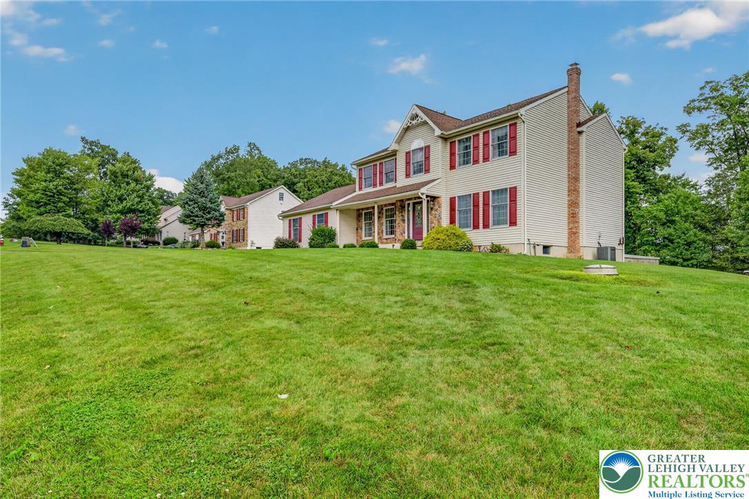 154 Red Oak Ln, Washington TWP, PA 18013 photo