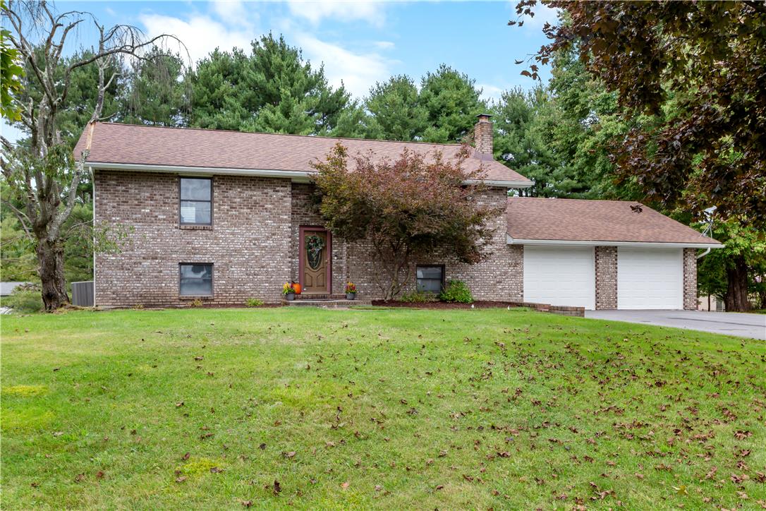 1004 Tara View Dr, Stroud Twp, PA 18360