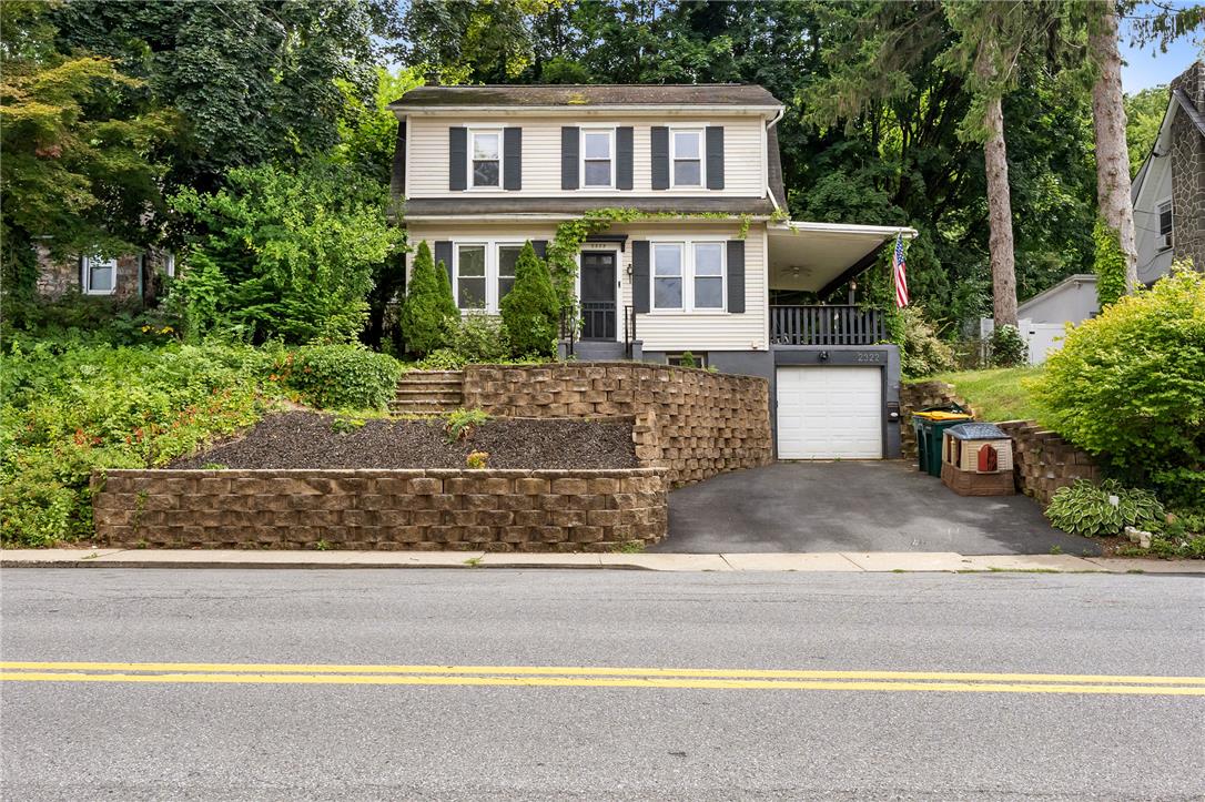 2322 Park Ave, Easton, PA 18045 photo