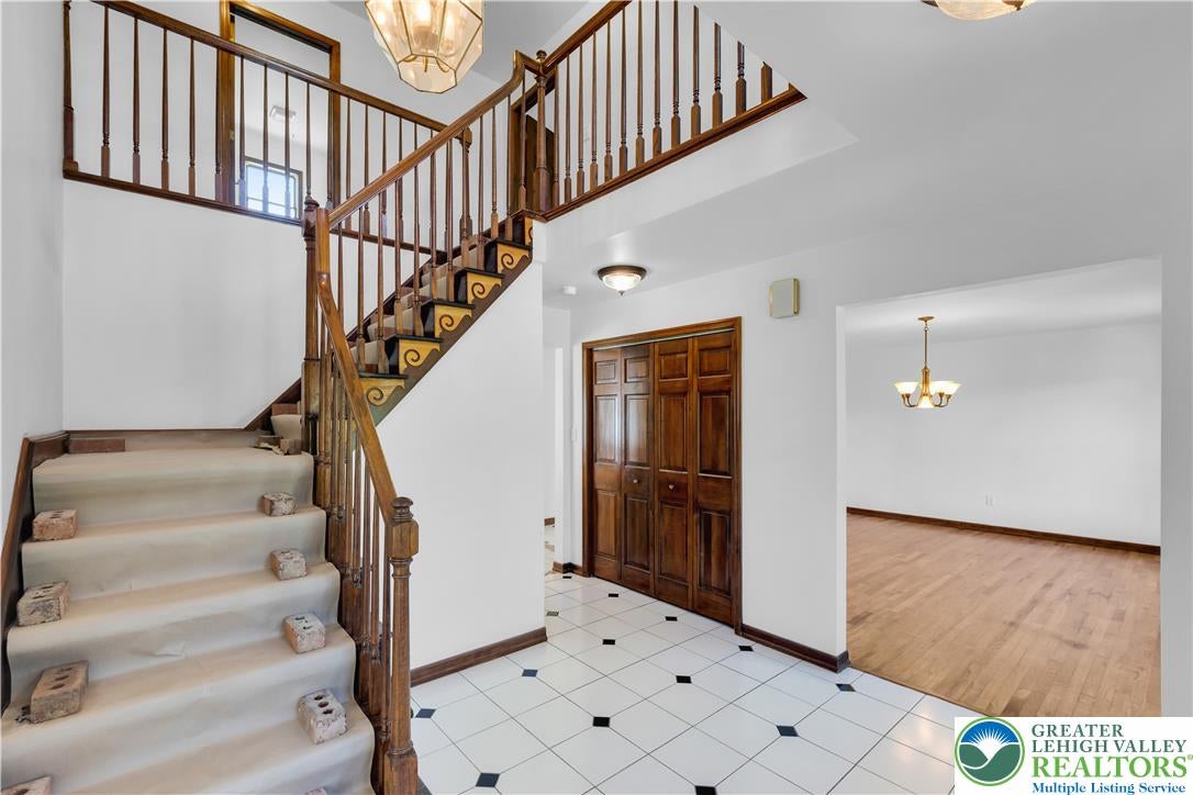 1556 Farmersville Rd, Bethlehem Twp, PA 18020 photo