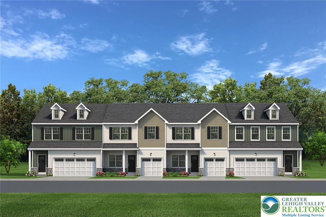 2 Lone Fox Ln, Palmer Twp, PA 18045